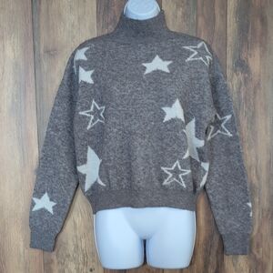 Fashion Apparel Star Patterned Gray Turtleneck Crop Sweater L/XL            C173